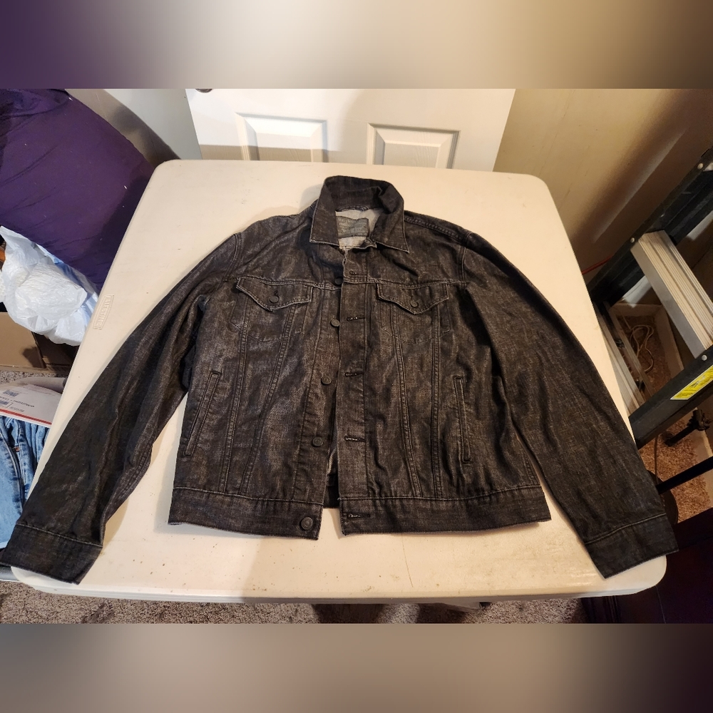 Levi's jean jacket
